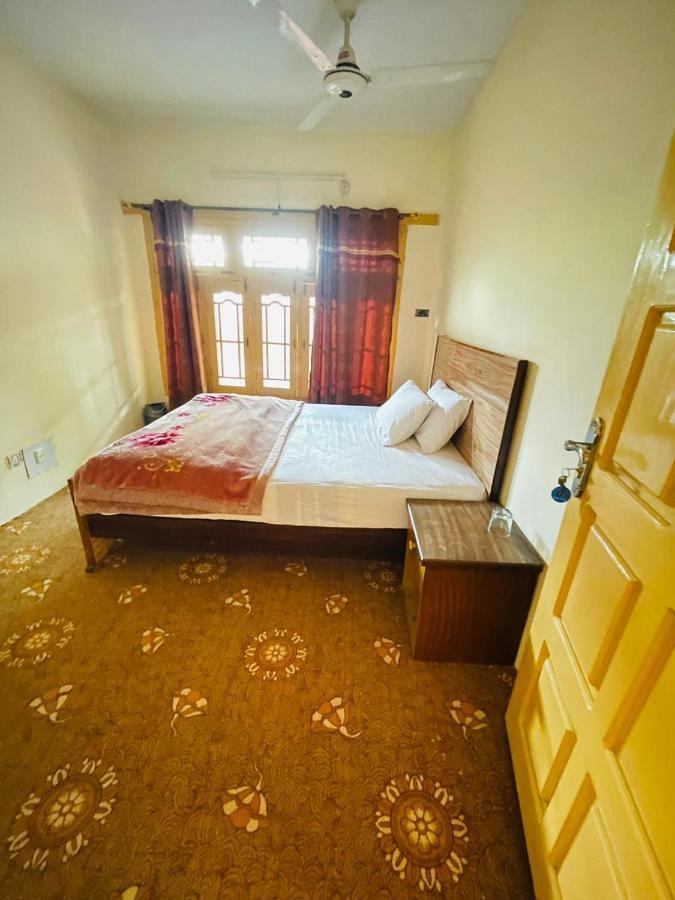 LaaL Haveli Hotell Skardu Eksteriør bilde