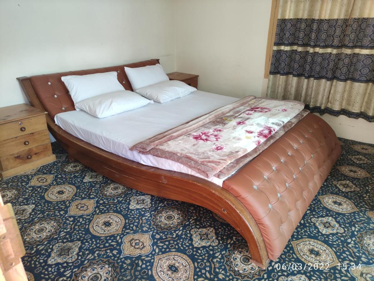 LaaL Haveli Hotell Skardu Eksteriør bilde